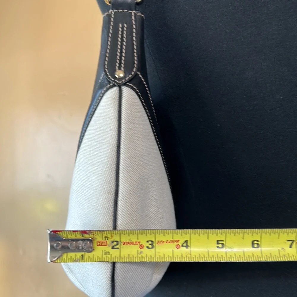 Gucci Crest Leather & Canvas Hobo Bag AUTHENTIC - Picture 14 of 16